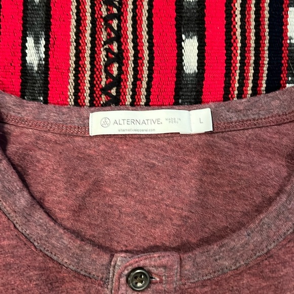 Alternative Henley, Size L - Picture 4 of 7